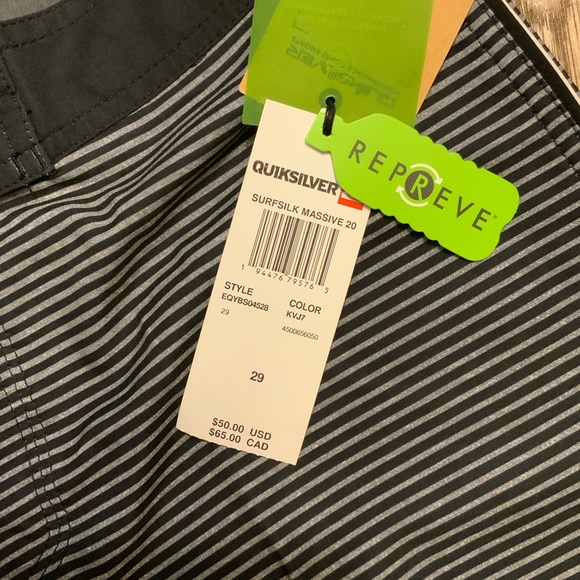 Quicksilver surfsilk swim trunks made from recycled plastic bottles. Size 29. - Picture 7 of 7